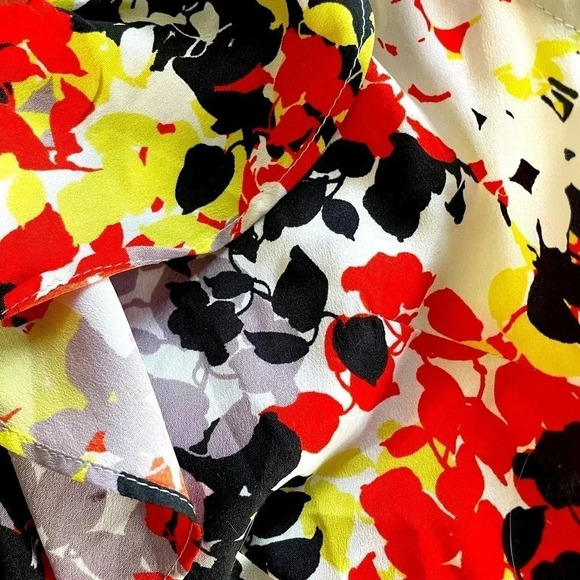 Banana Republic Sleeveless Blouse-Small - Picture 2 of 3